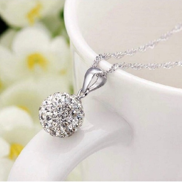 Jewelry - 925 Silver Ball Delicate Pretty Pendant